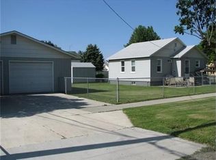 506 California St, Gooding, ID 83330