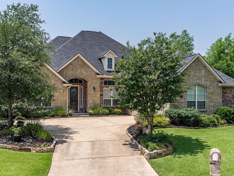 1st image of 4400 Amberley Pl