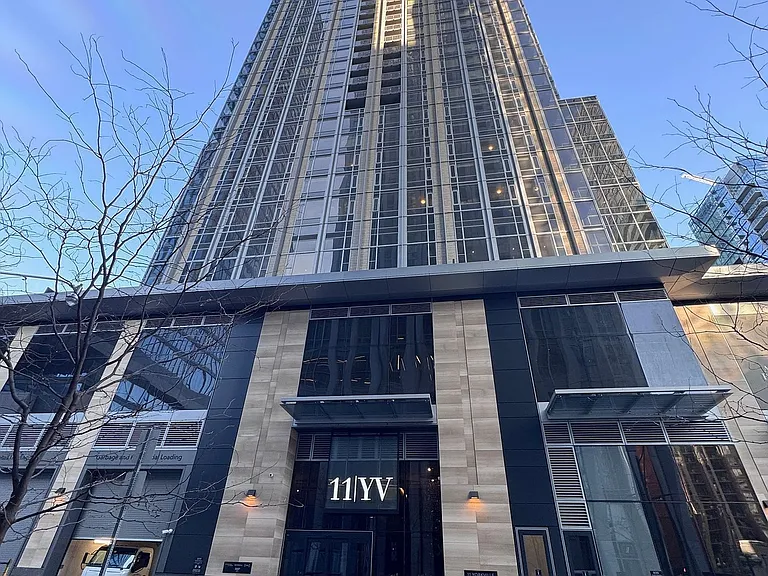 11 Yorkville Ave #4705 — Photo 1