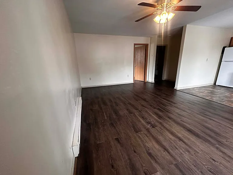 29 McCulloh St — Photo 5