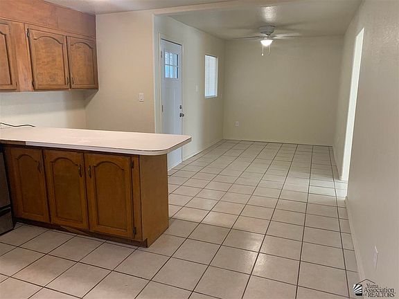 5th image of 833 S 2nd Ave
