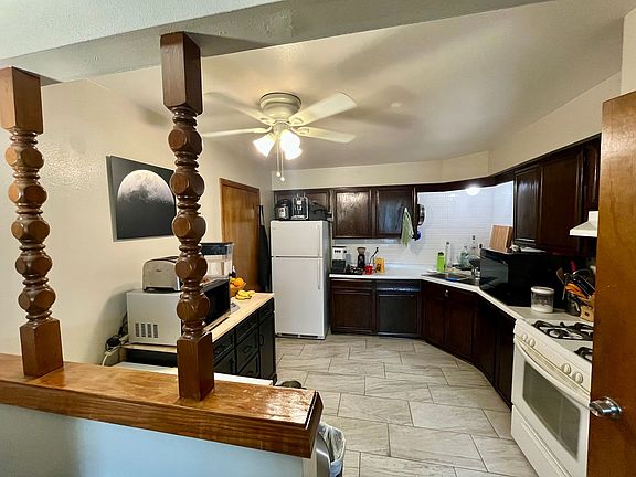 4th image of W155N11352 Sylvan Cir #9