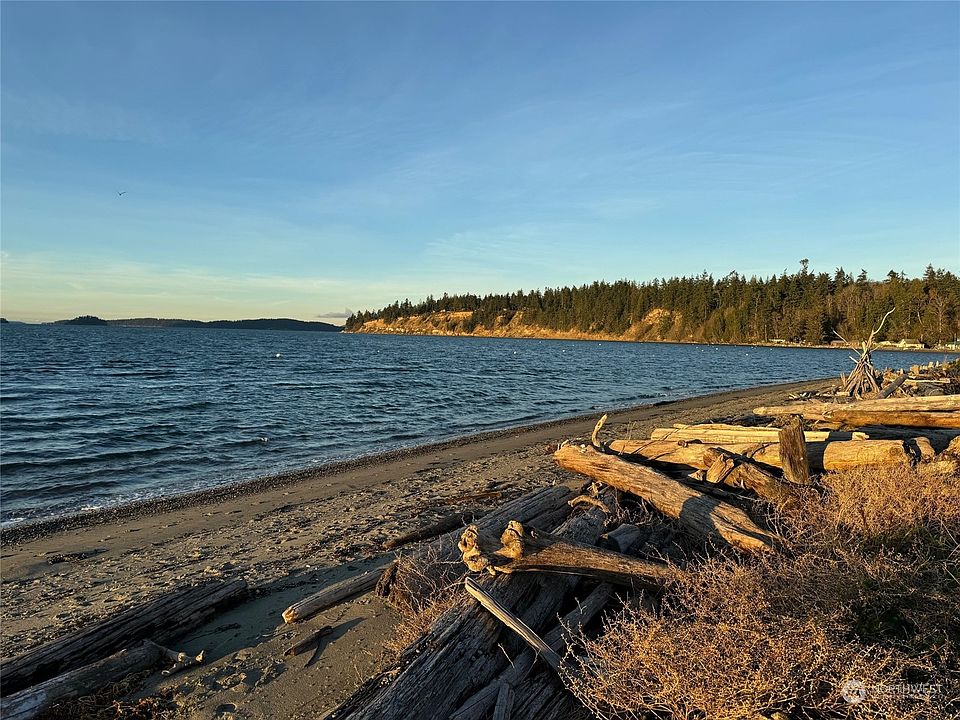 2nd image of 6124 W Shore