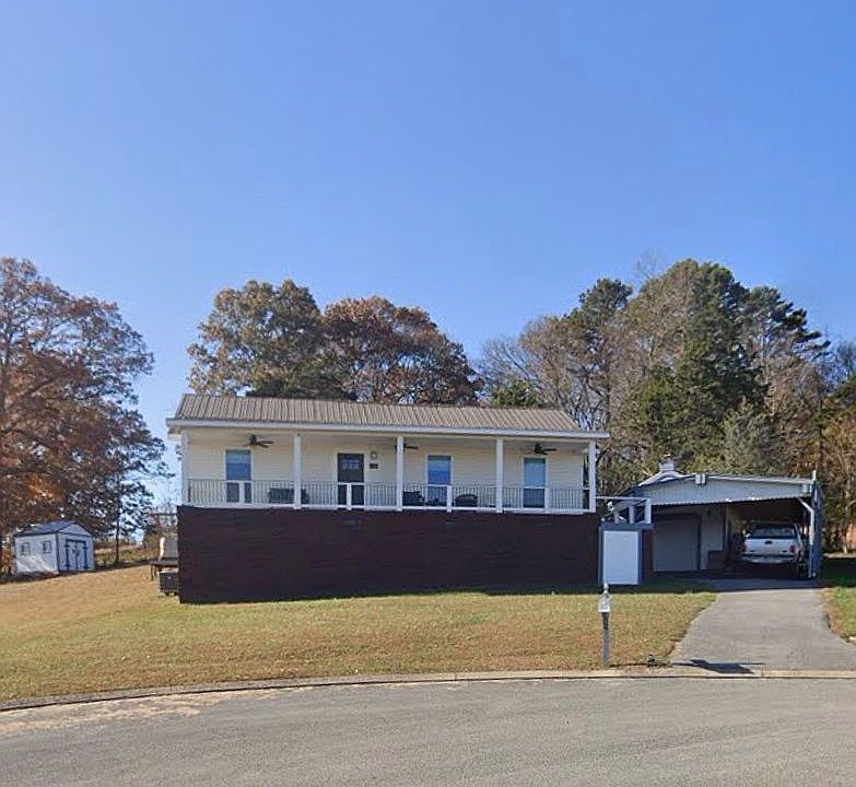 1st image of 418 Pocahontas Ln