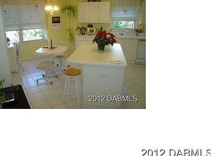 2nd image of 4 Oceans Trce #304D