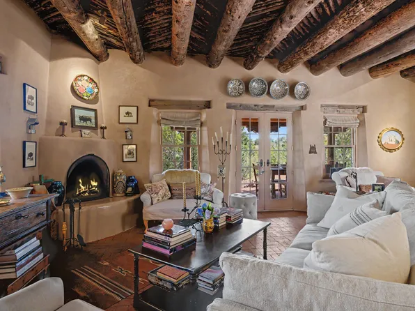 50 Vuelta Maria #A-b, Santa Fe, NM 87506