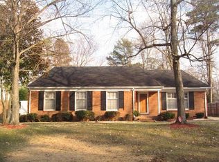 309 Largo Dr, Greensboro, NC 27406