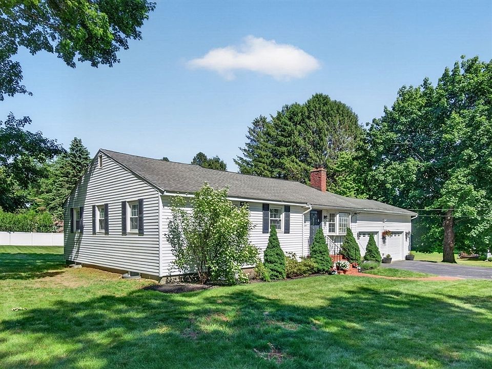1st image of 15 Lovejoy Rd