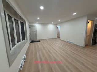 596 Hillcrest Dr, Oregon, WI 53575