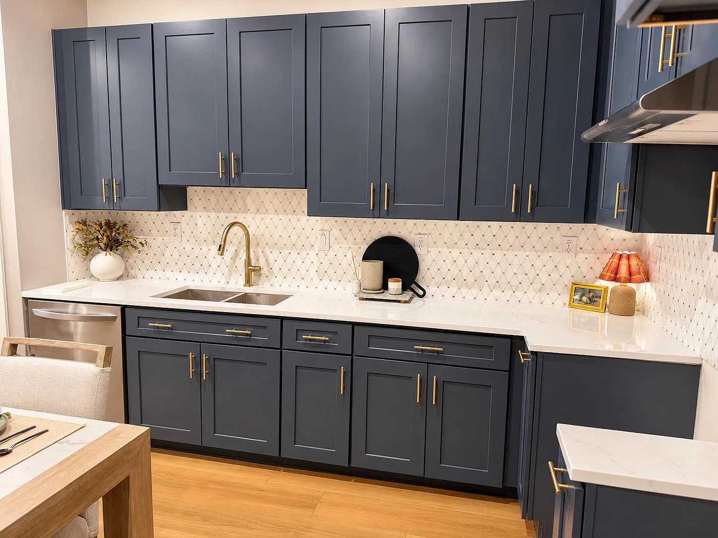 1 bed, 787 sqft, $2,100 — Photo 2