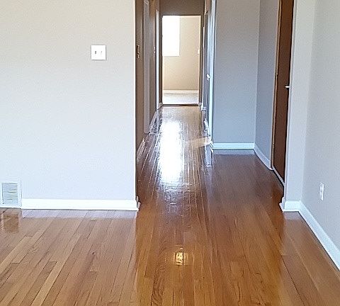 3rd image of 7147 S Woodlawn Ave APT 1