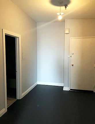 2nd image of 412 Delaware St APT 302