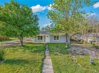 901 Boulevard St, Bryan, TX 77803