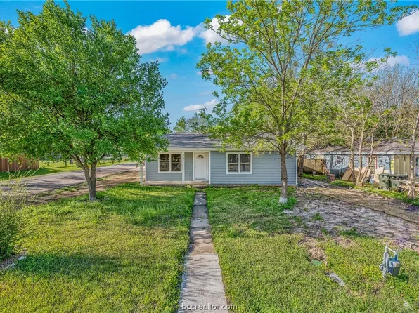 901 Boulevard St, Bryan, TX 77803