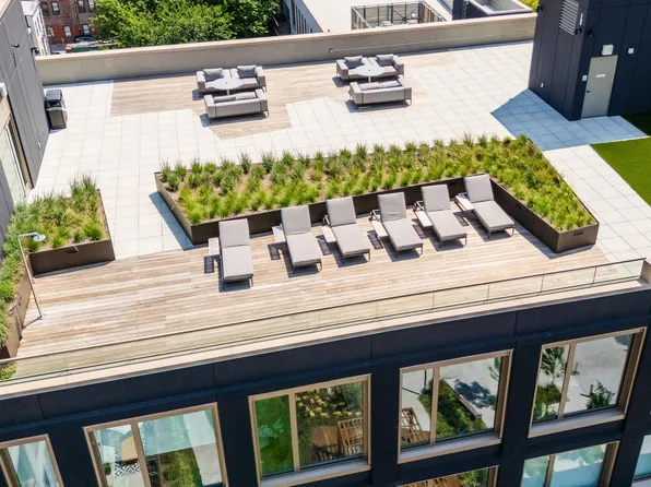 75 Dupont Street image 18 of 31