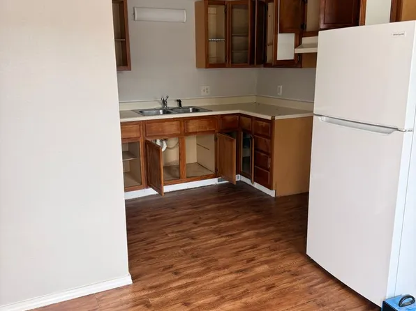 Walnut Grove Apartments, 219 S Jefferson St #235, Walnut Grove, MO 65770