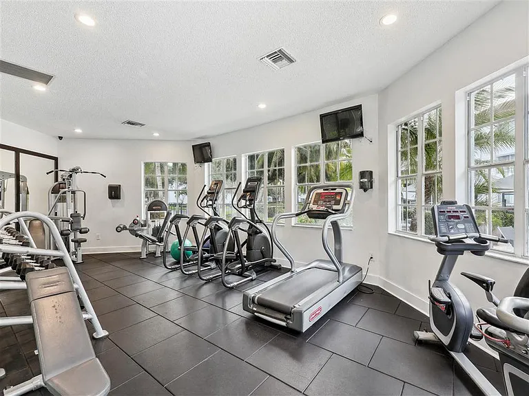 Sabal Pointe — Photo 18
