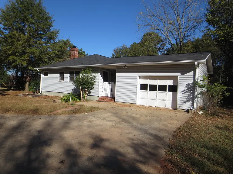 1799 Powder Springs Rd SW — Photo 4