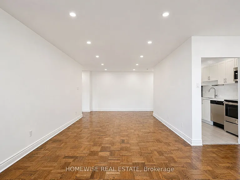 2500 Bathurst St #401 — Photo 7