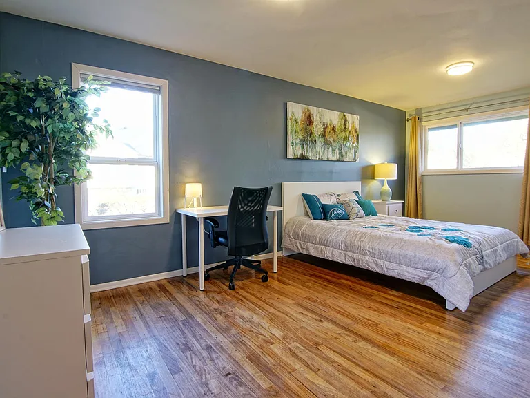6556 Cleopatra Pl NW — Photo 2