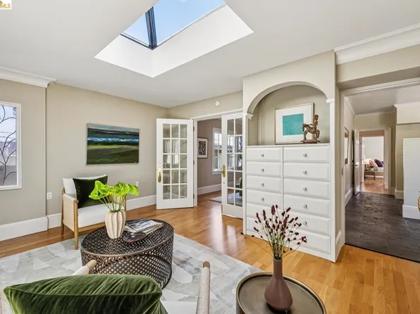 1643 Walnut St, Berkeley, CA 94709