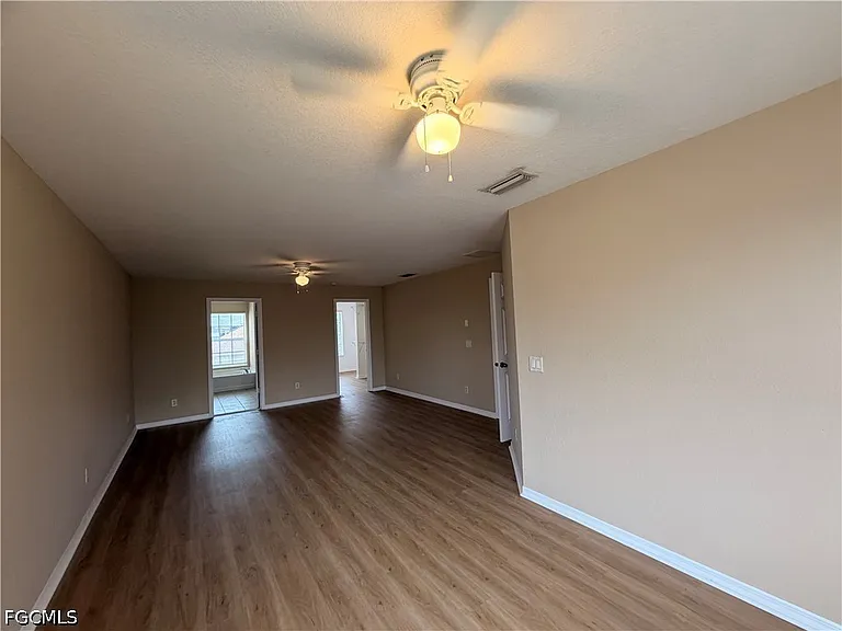 8360 Silver Birch Way — Photo 15