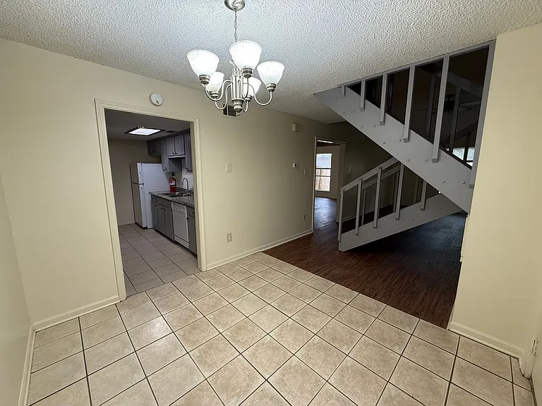 8220A Governor Dr — Photo 8