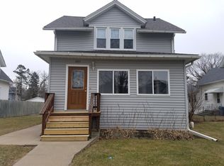 823 4th Ave S, Clinton, IA 52732
