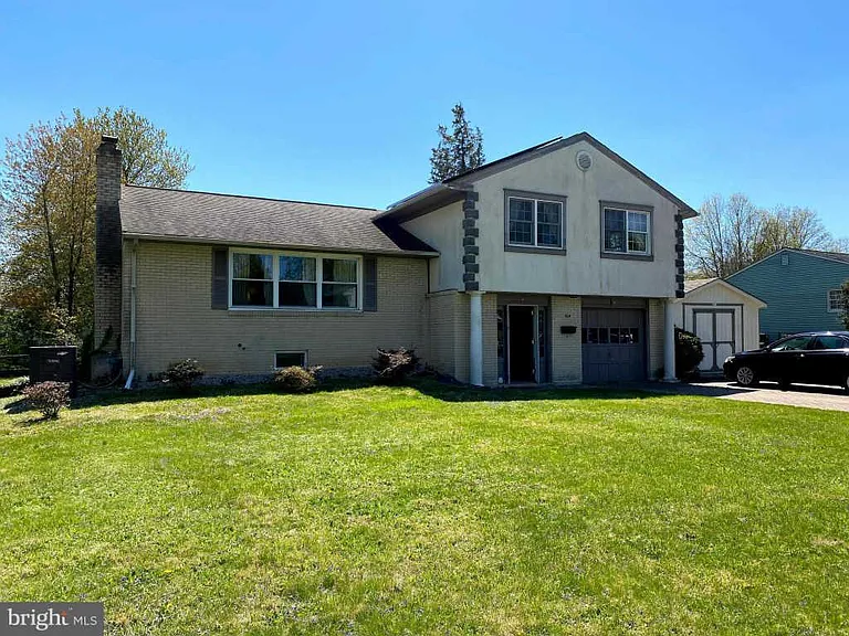 514 Ivydale Rd — Photo 32