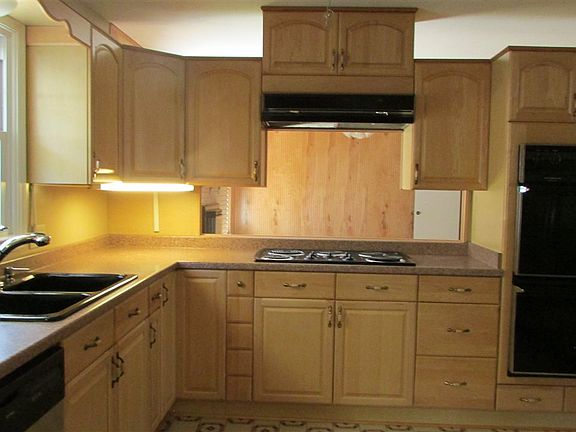 4th image of 306 Forest Hill Dr