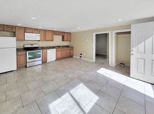 4006 S 12th St #B, Tacoma, WA 98405