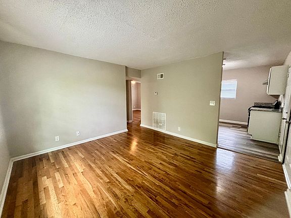5th image of 1048 Washington St SW #6