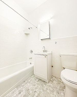 5th image of 410 W End Ave #7F