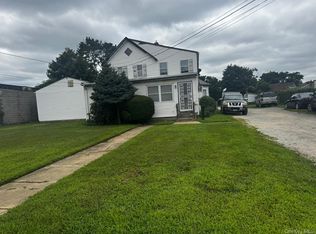 443 Babylon Tpke, Freeport, NY 11520