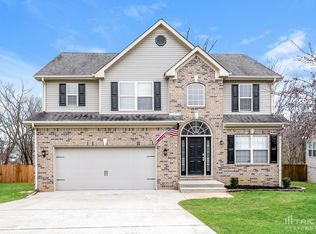 3515 Oak Creek Dr, Clarksville, TN 37040