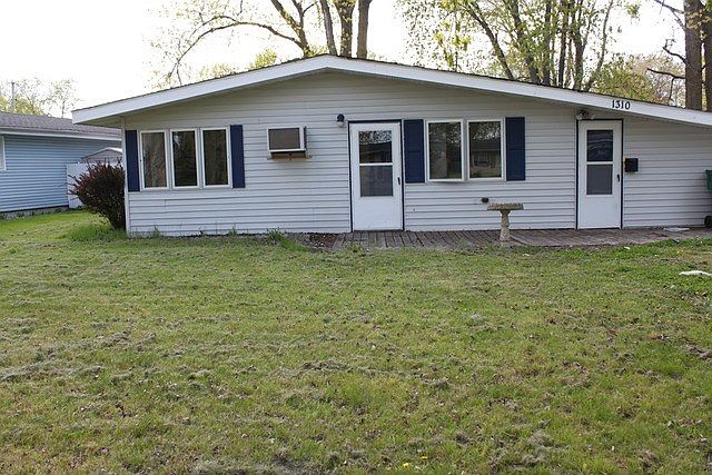 1st image of 1310 Sunset Dr