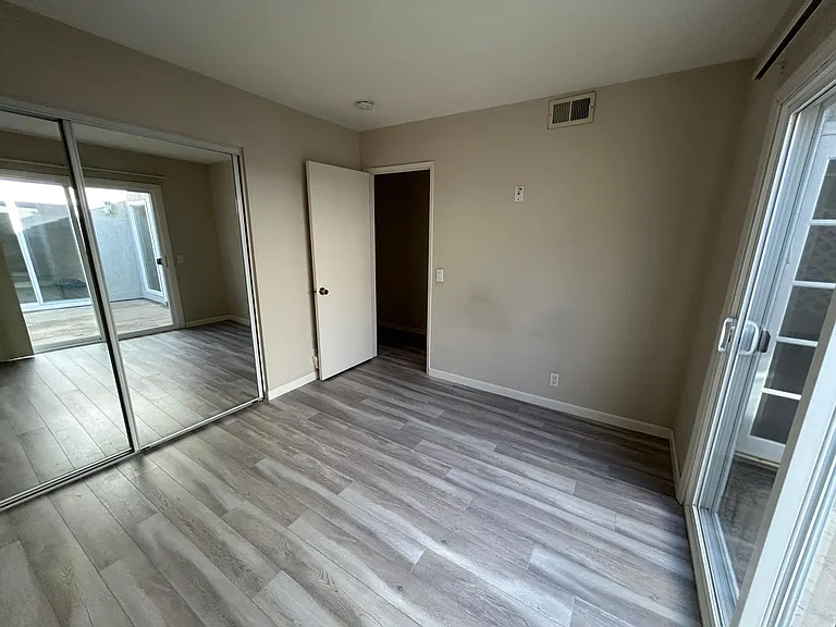 Guest bedroom