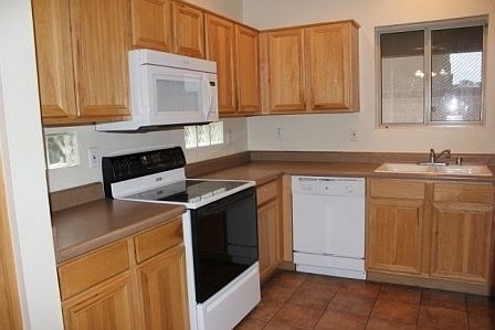 2nd image of 1750 W Union Hills Dr Unit 90