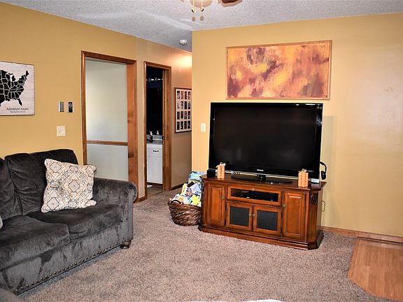 4th image of 405 Catalina Dr