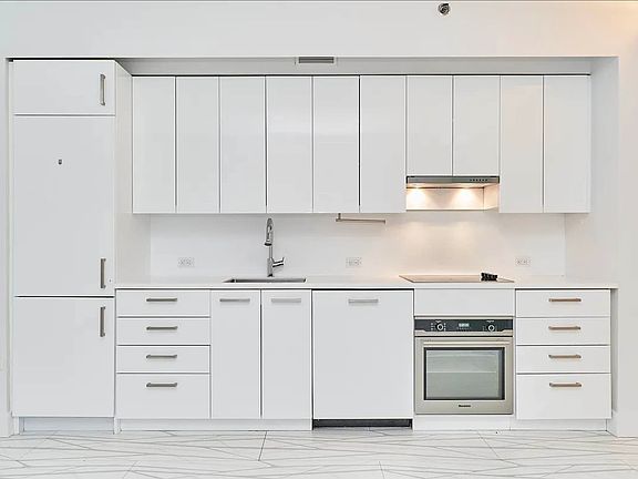 3rd image of 329 Pleasant Ave #5B