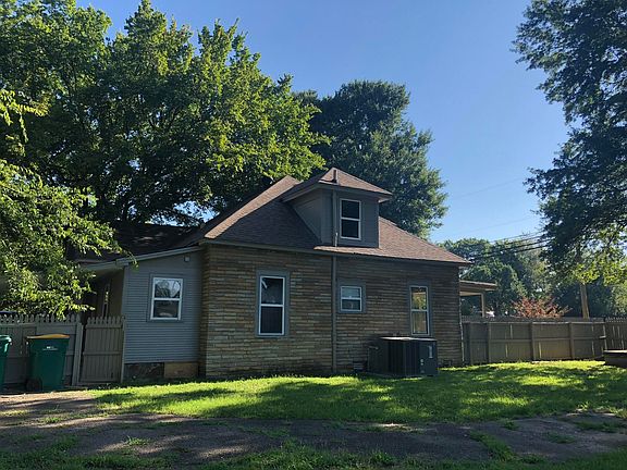 4th image of 221 N Detroit Ave