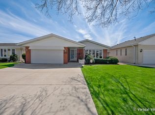 11029 Nelson St, Westchester, IL 60154