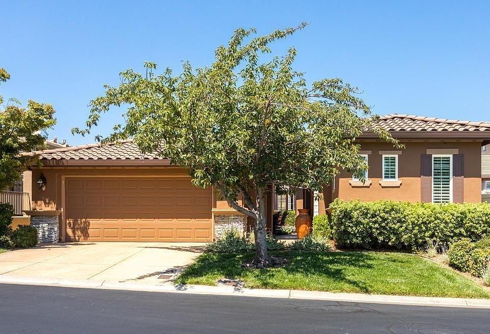 1st image of 4037 Royal Troon Dr