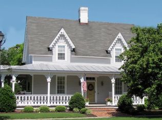 301 N Broad St, Edenton, NC 27932