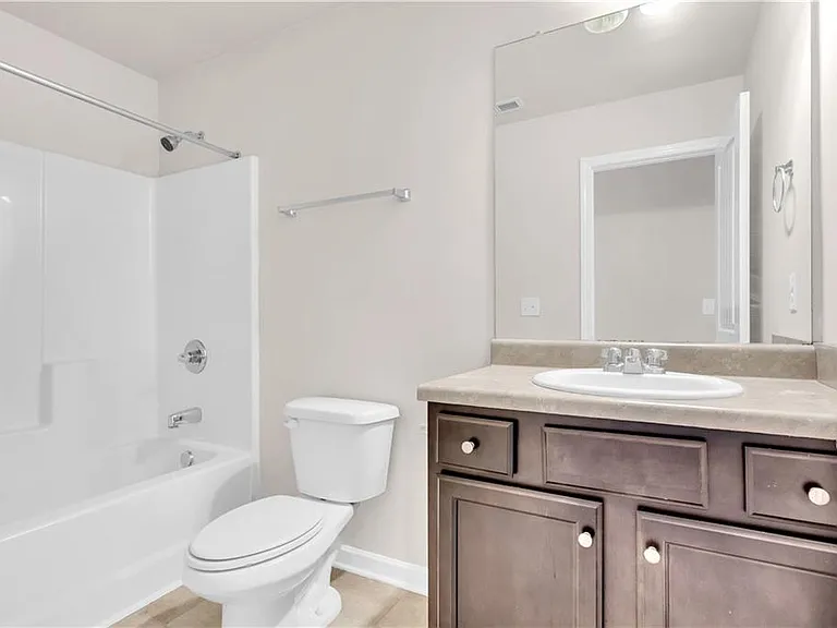 4488 Ravenwood Dr — Photo 17