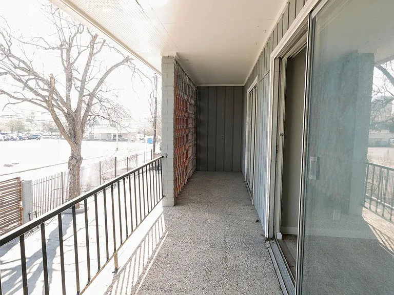 The Howard — Photo 1