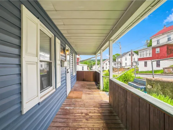 242 Hudsondale St, Weatherly, PA 18255