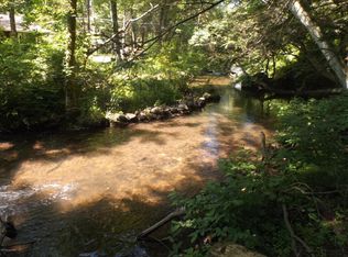 4145 Upper Smith Gap Rd, Saylorsburg, PA 18353