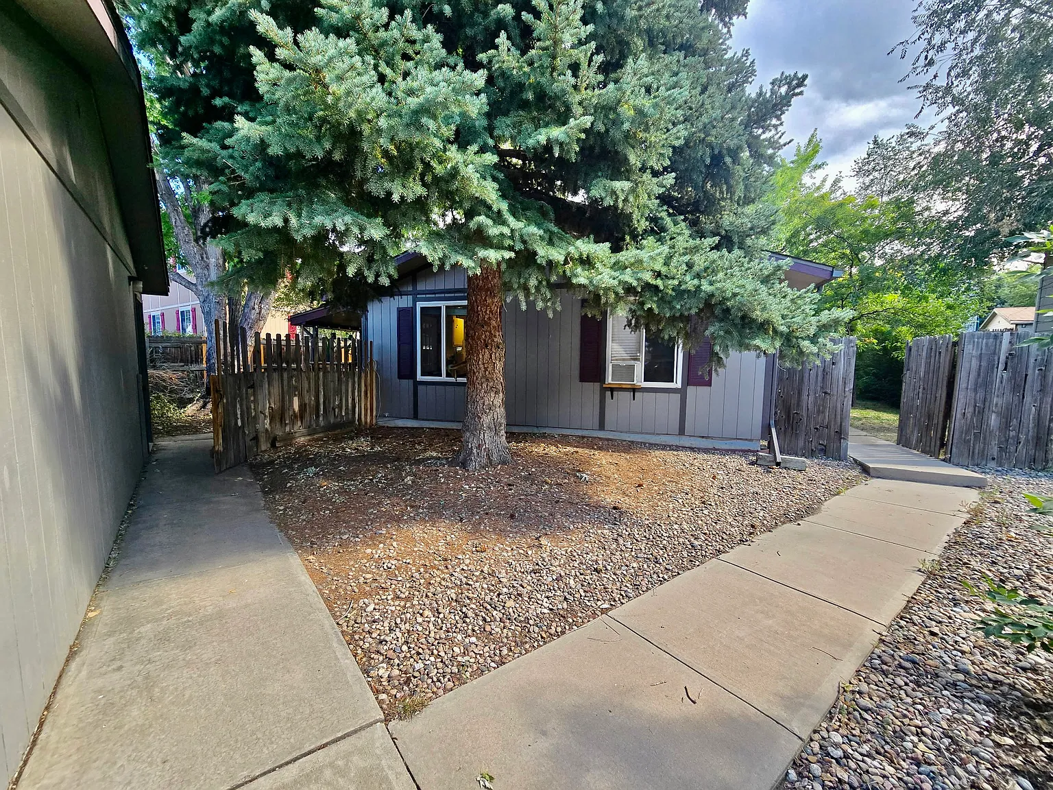 2 bed, 992 sqft, $2,300 — Photo 1