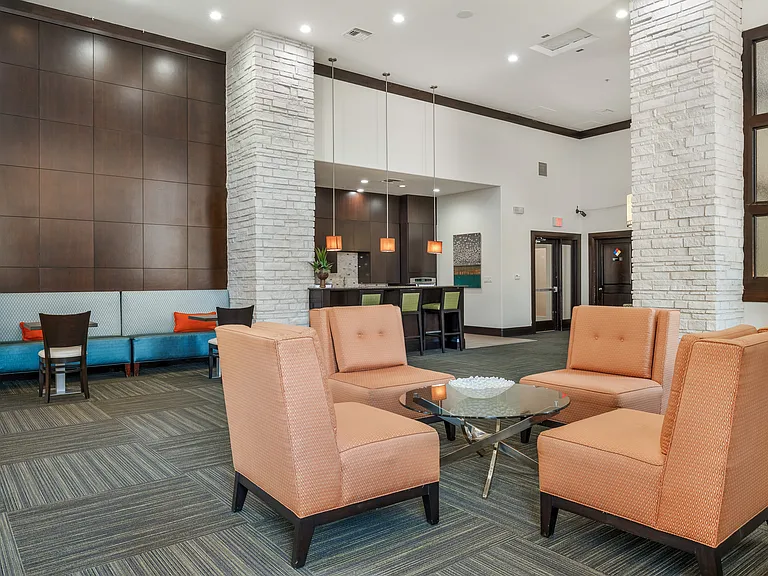 Residences at FortyTwo25 Apartments — Photo 12